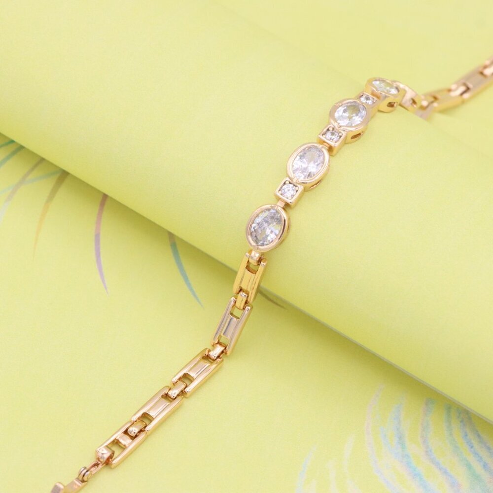 "Elegant Oval CZ Rose Gold Bracelet with Sparkling Accents, XPBL0939